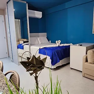 https://melhor-localizacao-de-porto-3-minutos-da-praia-e-5.portodegalinhashotels.com