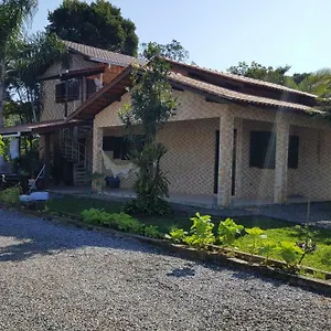 https://quarto-suite-itapoa-sc.santa-catarina-brasil.com